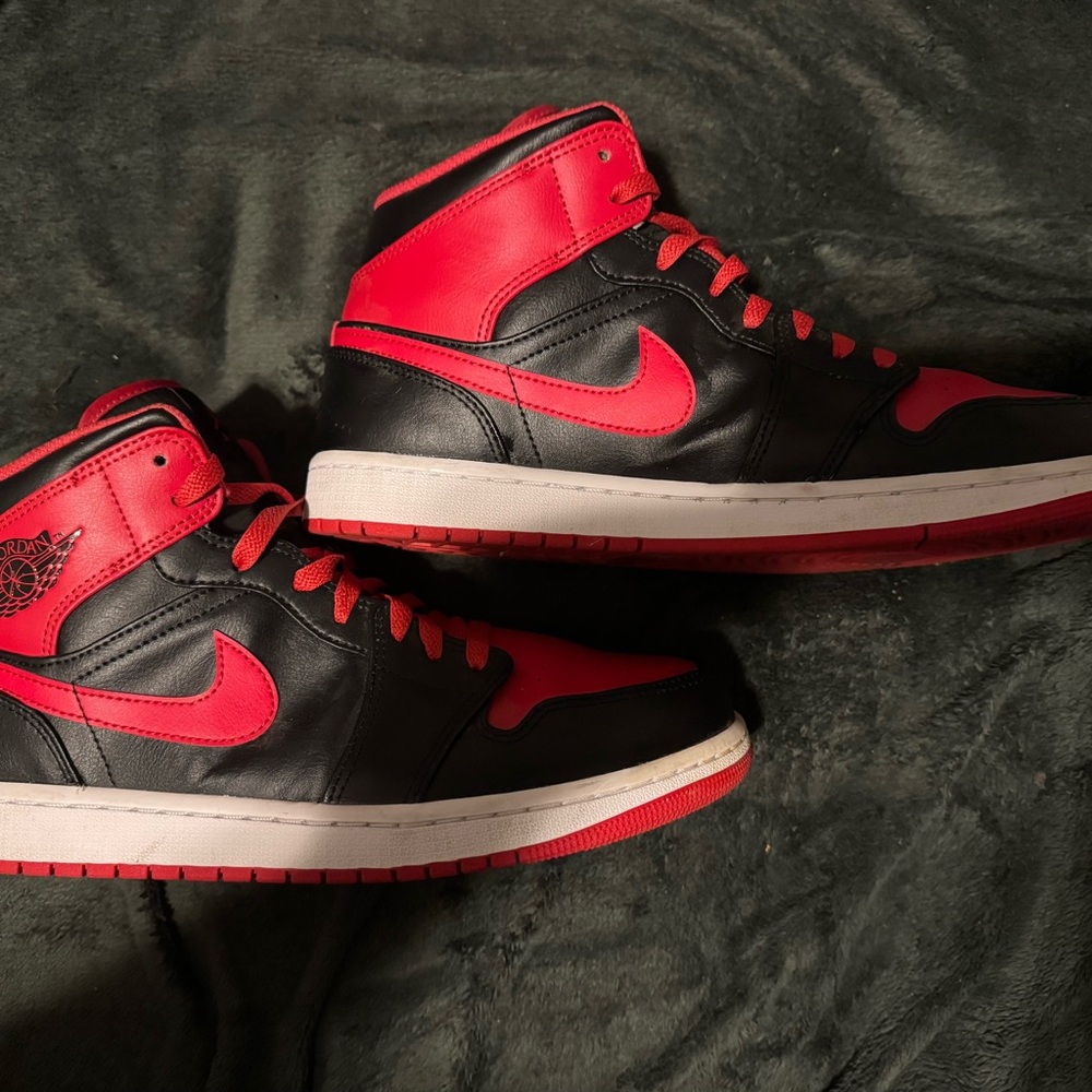 Jordan 1’s Black and Red